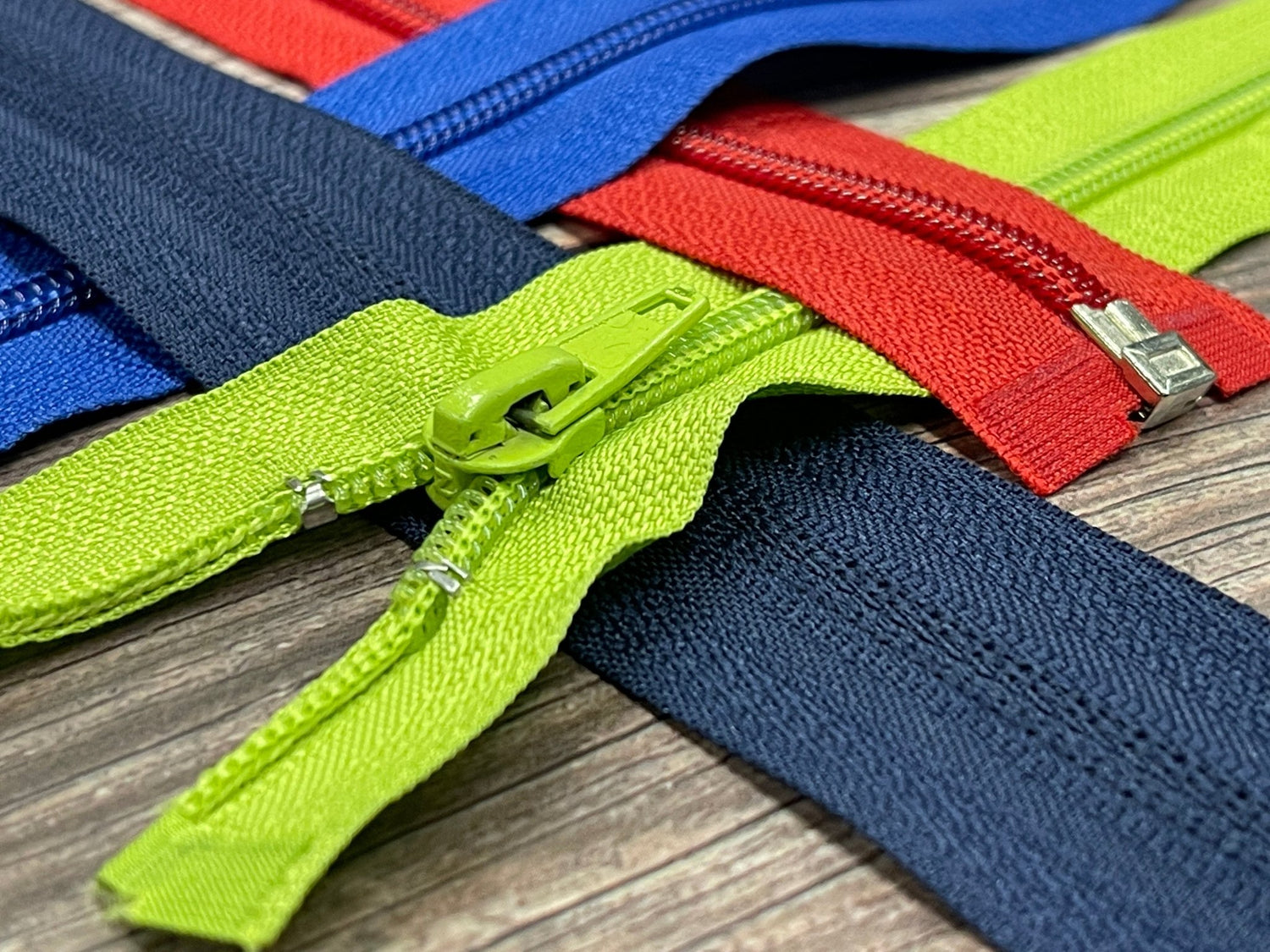 Užtrauktukai atidaromi | Striukėms