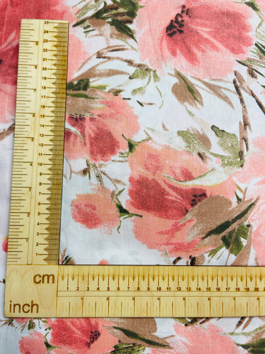 100% Kokvilnas audums - rozā ziedu akcarelis 125 g/m²
