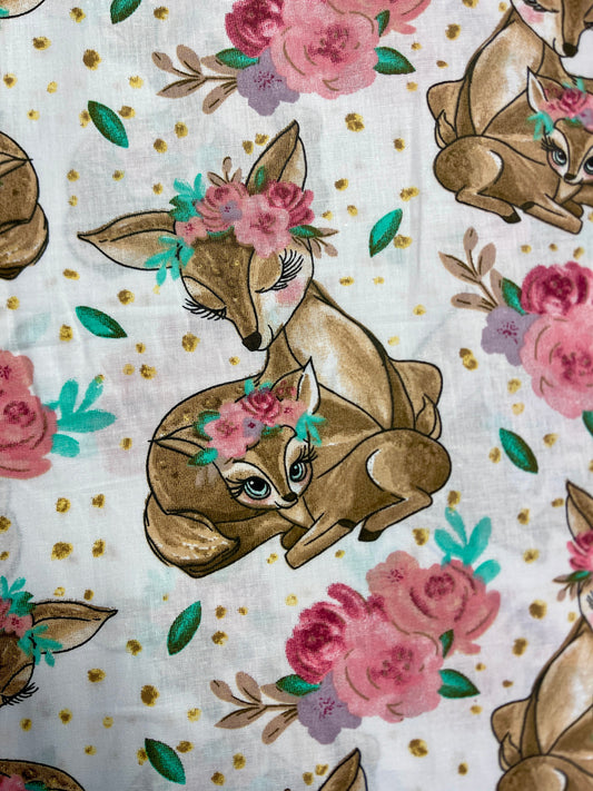 100% Kokvilnas audums - stirniņas ziedos 125 g/m²