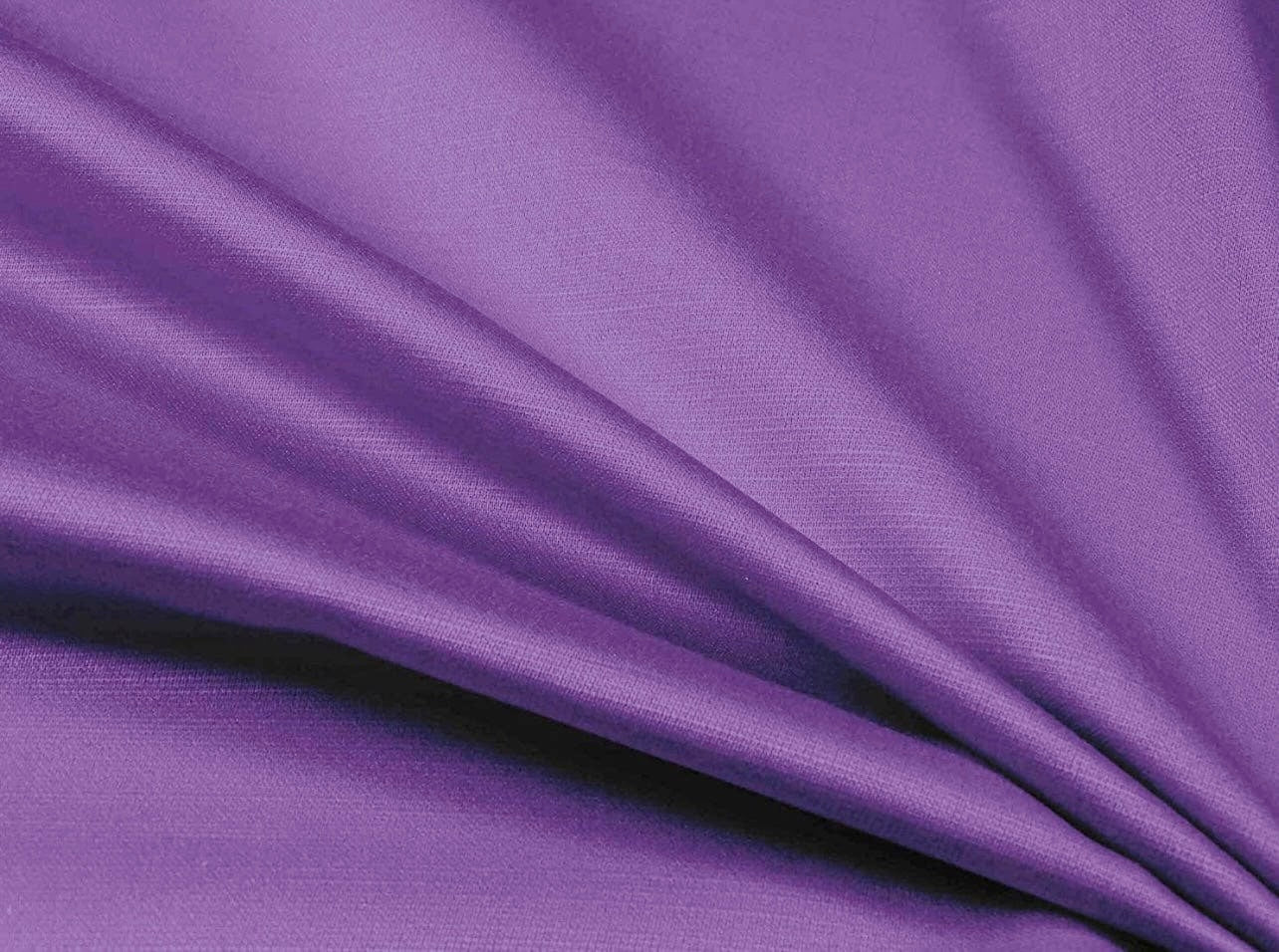 100% Kokvilnas audums - tumši lillā 220cm 146 g/m²
