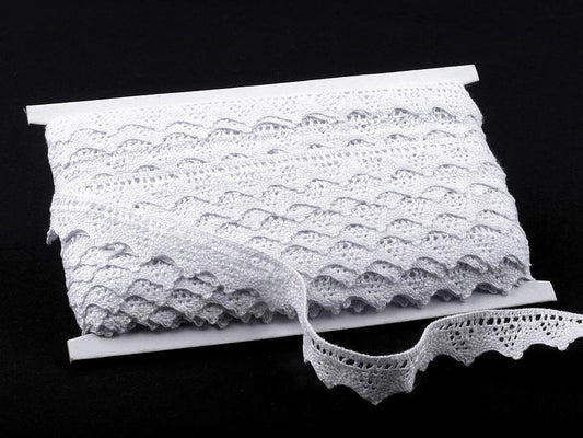 Attēls ar 100% Kokvilnas mežģīne|1,8 cm| balta – pieejams Šarlotes audumi