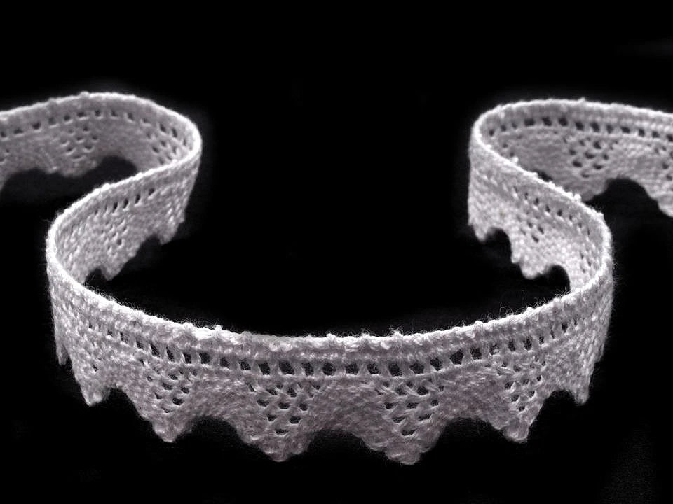 Attēls ar 100% Kokvilnas mežģīne|1,8 cm| balta – pieejams Šarlotes audumi