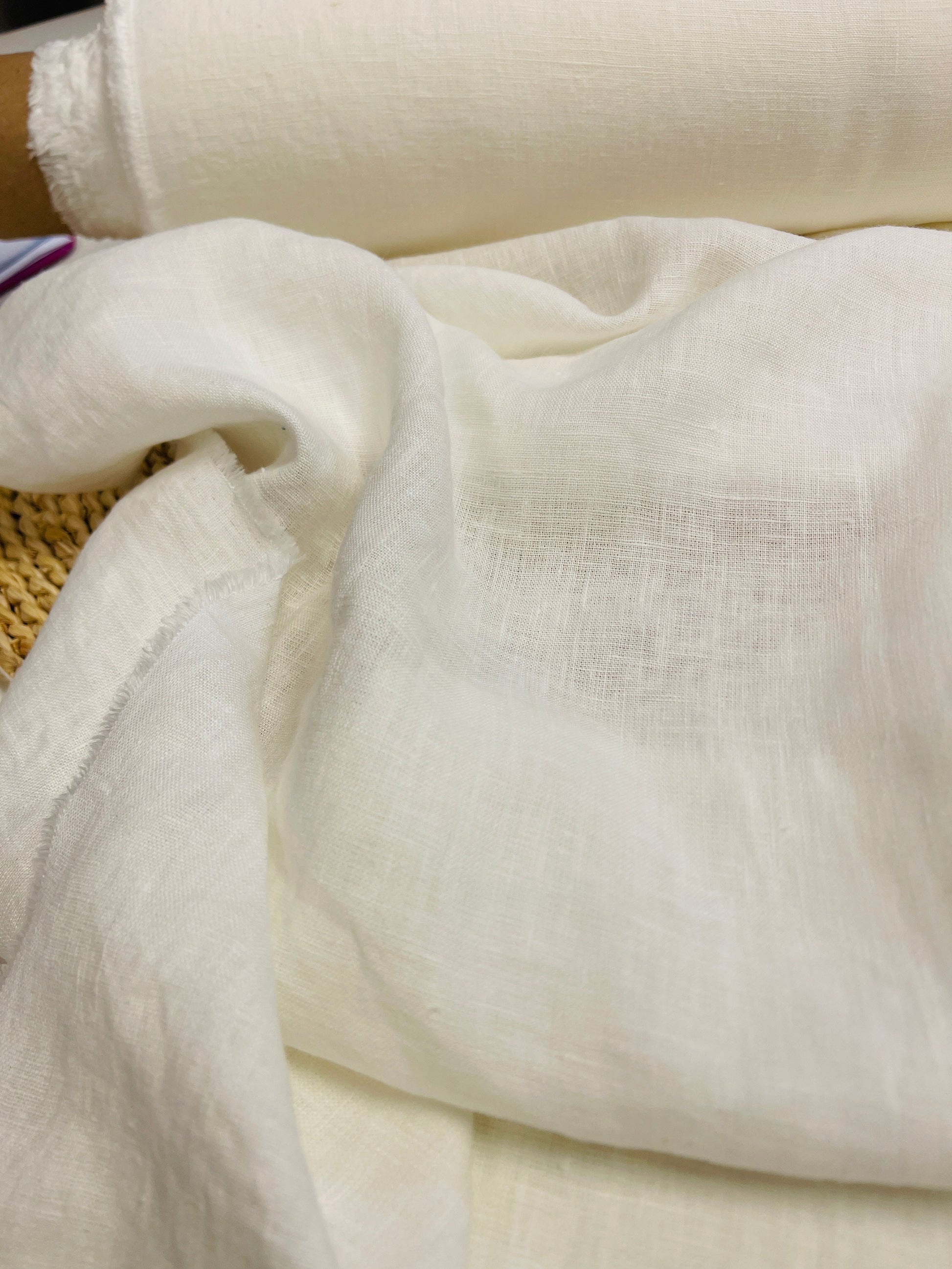 100% Mīkstināts lins - siti balts 205 g/m²