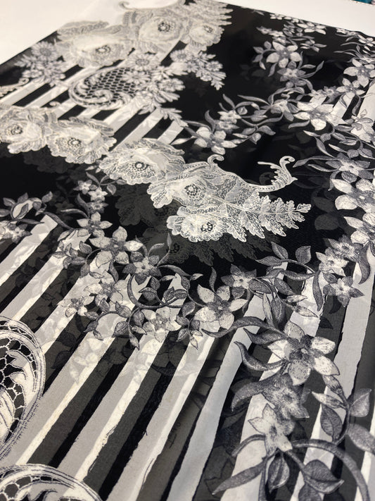 Attēls ar 100% Zīda šifona panelis - balts elegants raksts uz melna 40 g/m² 1.5 m x1,40 m – pieejams Šarlotes audumi