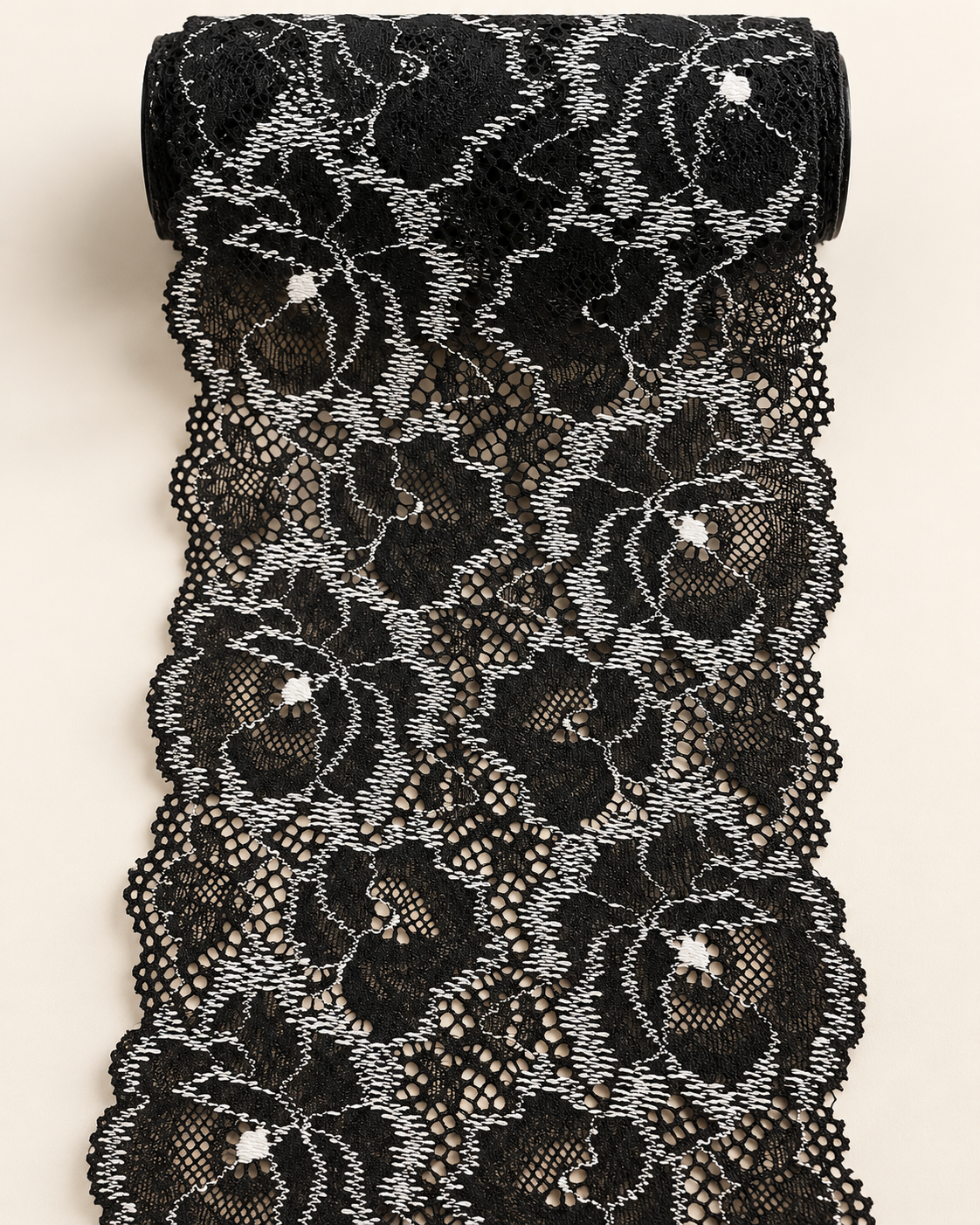 Elastīgā mežģīne 16 cm-melna ar baltu