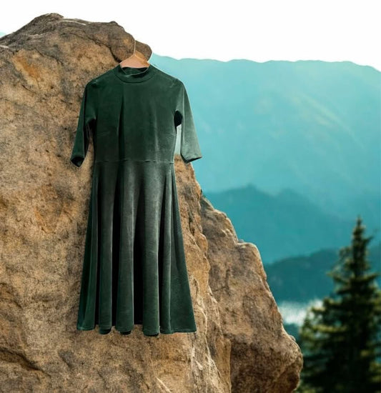 Medvilnės veliūras-smaragdinė žalia 250 g/m²