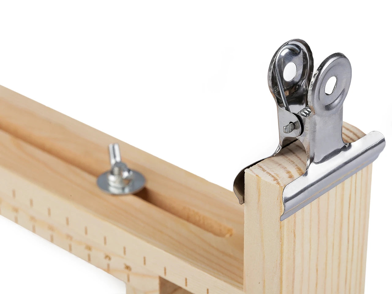 Wooden loom for bracelet weaving