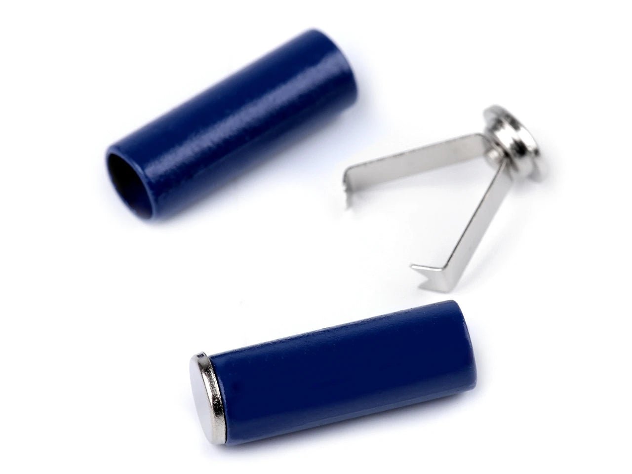 alt
Image of a cord end cap with a fastener Ø5 mm, 4 pcs – a practical and aesthetic solution – available at Šarlotes audumi