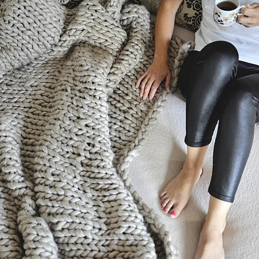 Attēls ar Bieza dzija - 250g / 40 m - pelēka – pieejams Šarlotes audumi