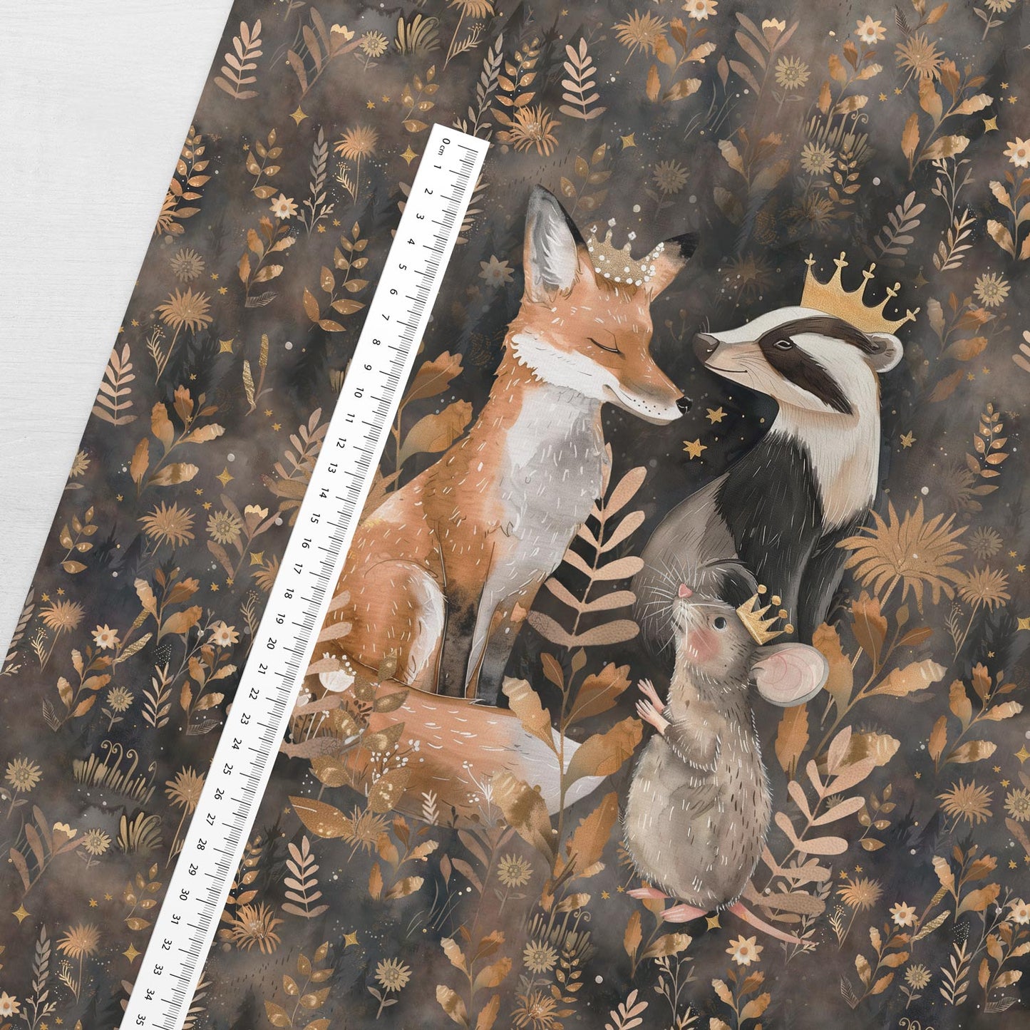 Attēls ar Cilpiņtrikotāžas panelis 40x50 cm - zeltainie ziedi ar dzīvniekiem 250 g/m² – pieejams Šarlotes audumi