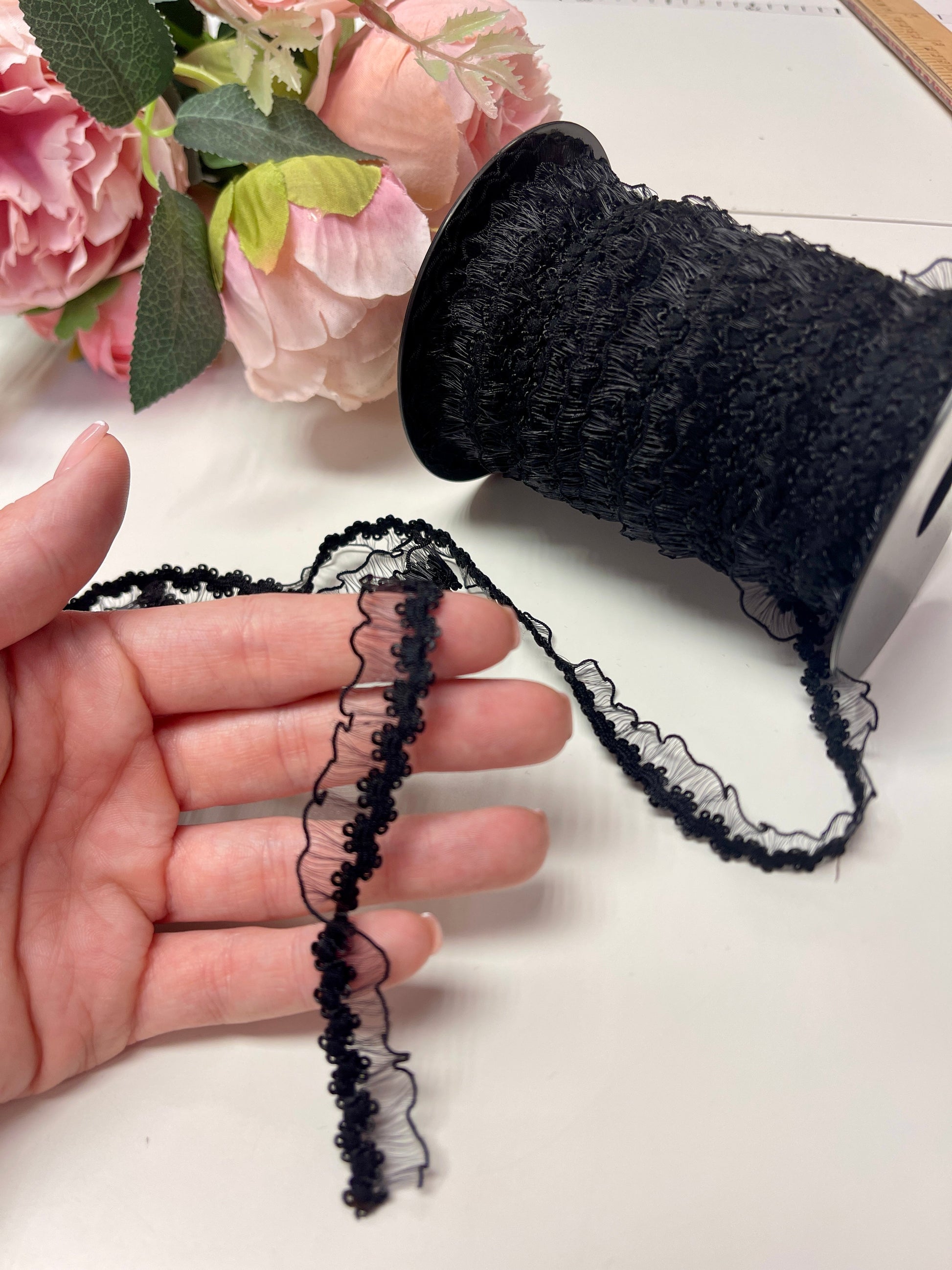 Gumija ar rišiņu - 1,6 cm melna