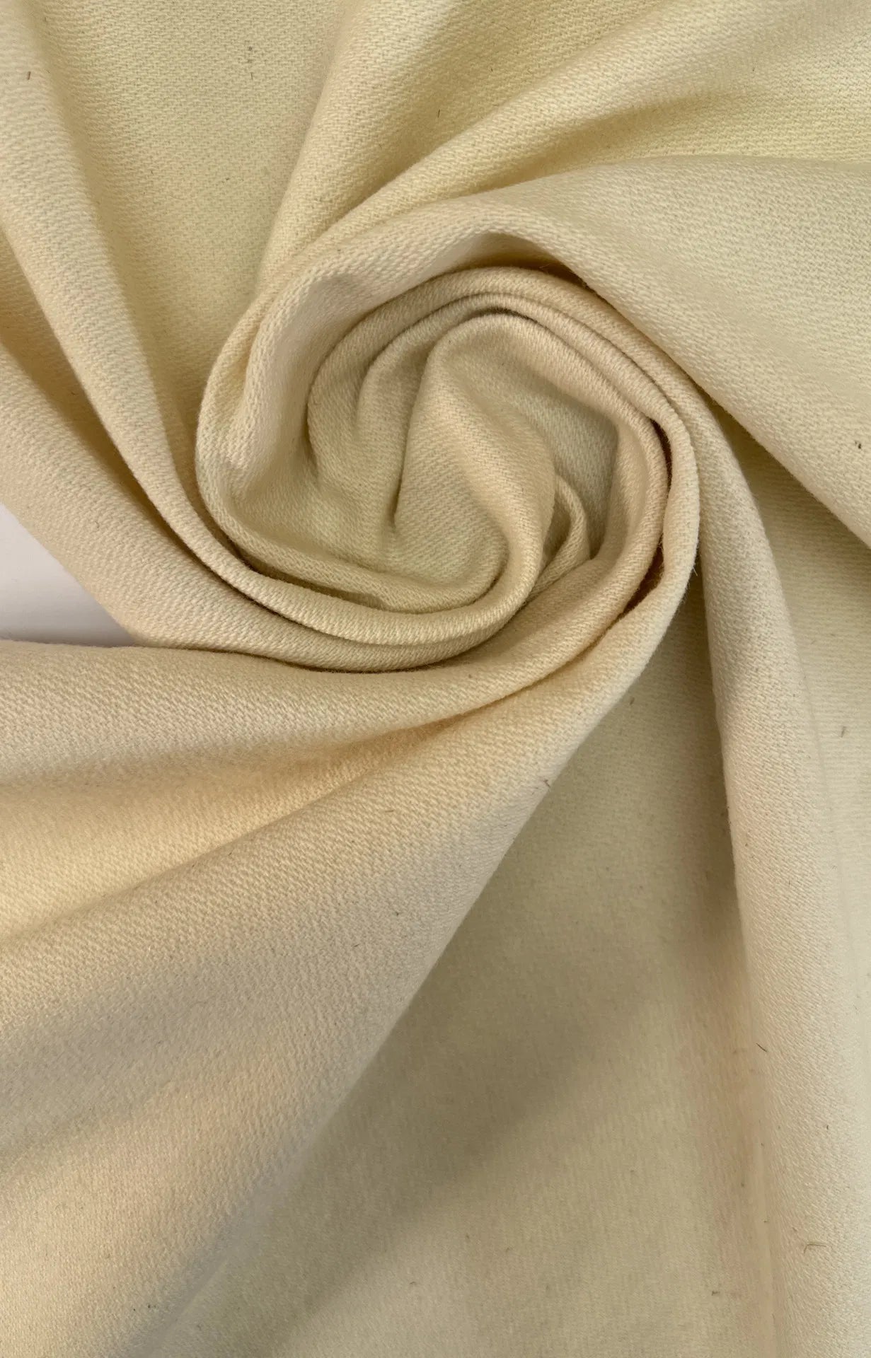 Itālijas mēteļaudums | 45% vilna | 40% kokvilna | 15% poliesters | 410 g/m² | 175 cm