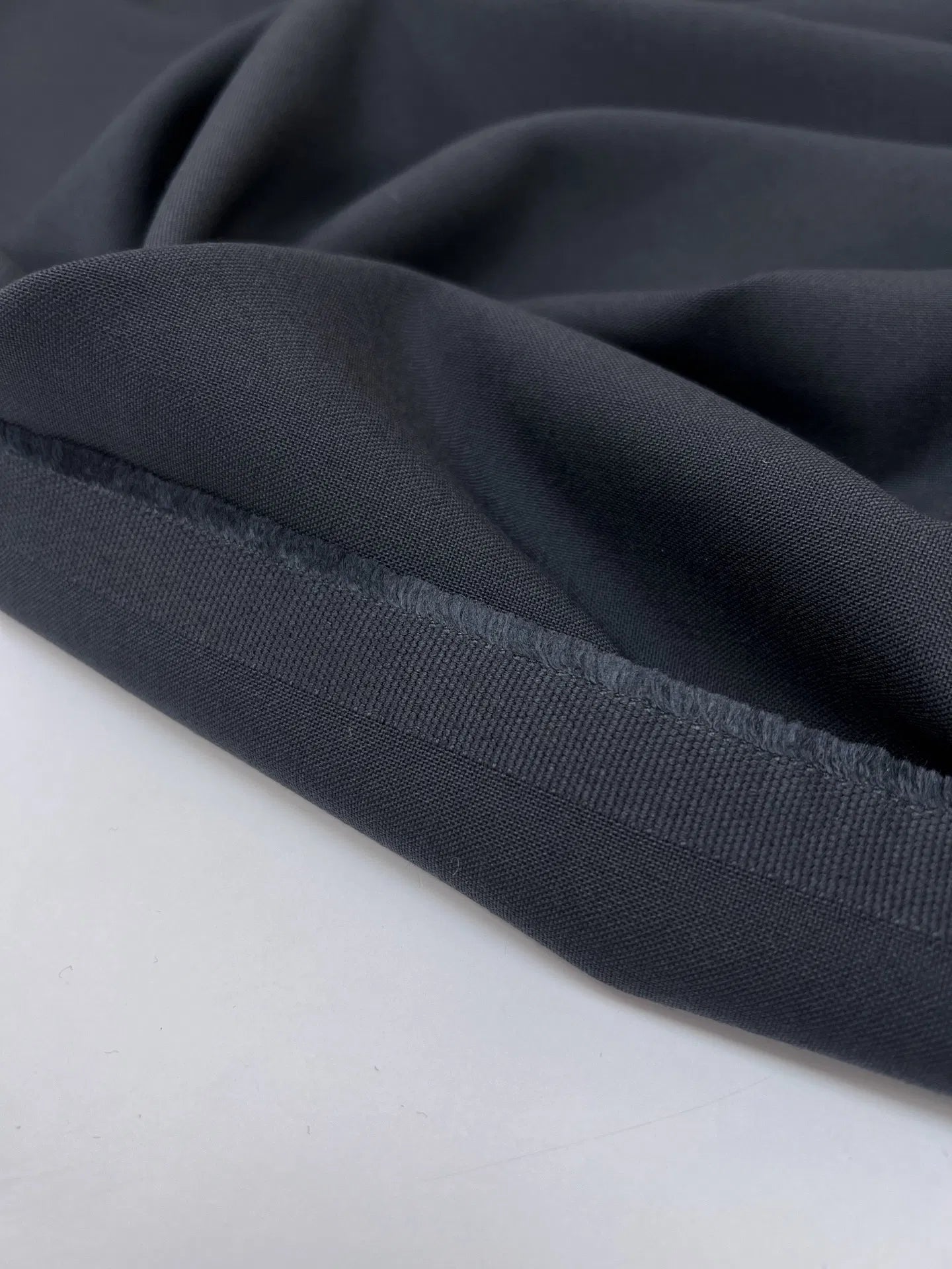 Itālijas Oxford kostīmaudums | 73% vilna | 27% poliamīds | 340 g/m² | 154 cm | Tumši zils