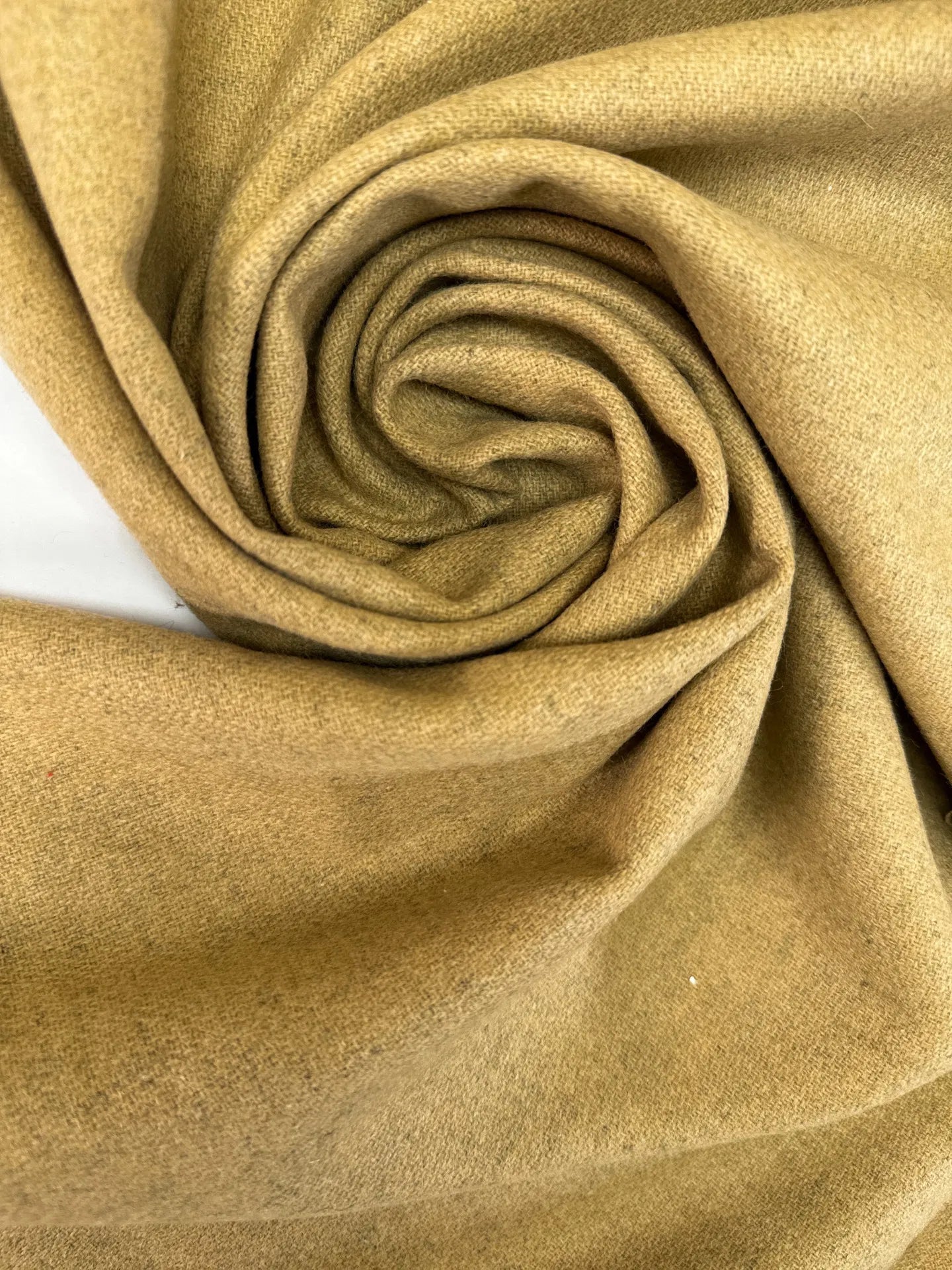 Itālijas tvīda kostīmaudums | 44% poliesters | 38% akrils | 18% vilna | 245 g/m² | 162 cm