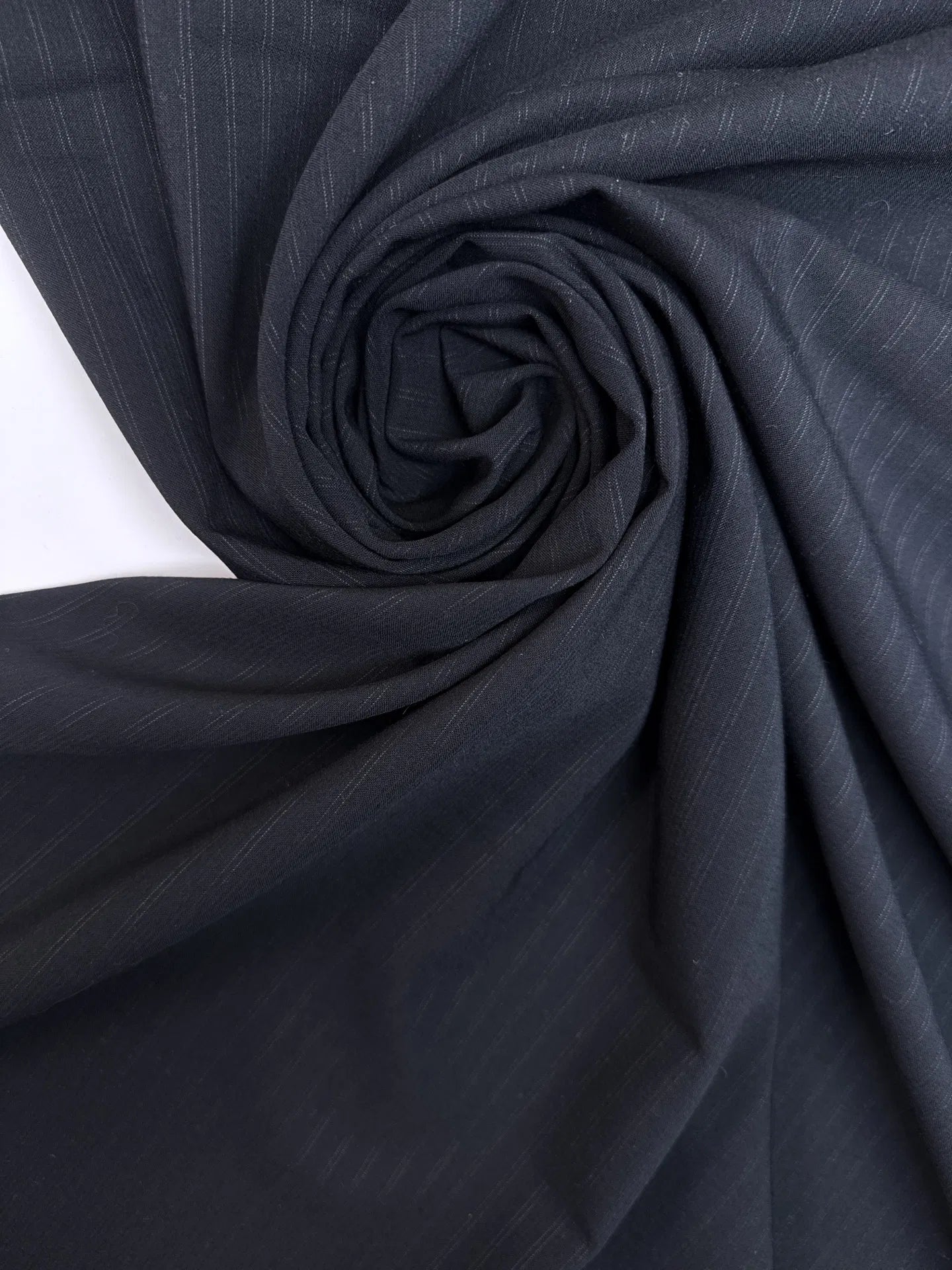 Itālijas vilnas audums | 100% vilna | 180 g/m² | 152 cm | Svītrains tumši zils