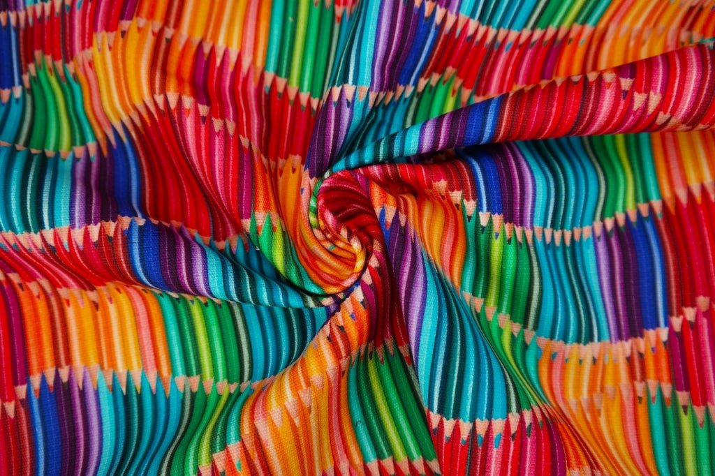 Kanvas audums - krāsainie zīmuļi 275 g/m²