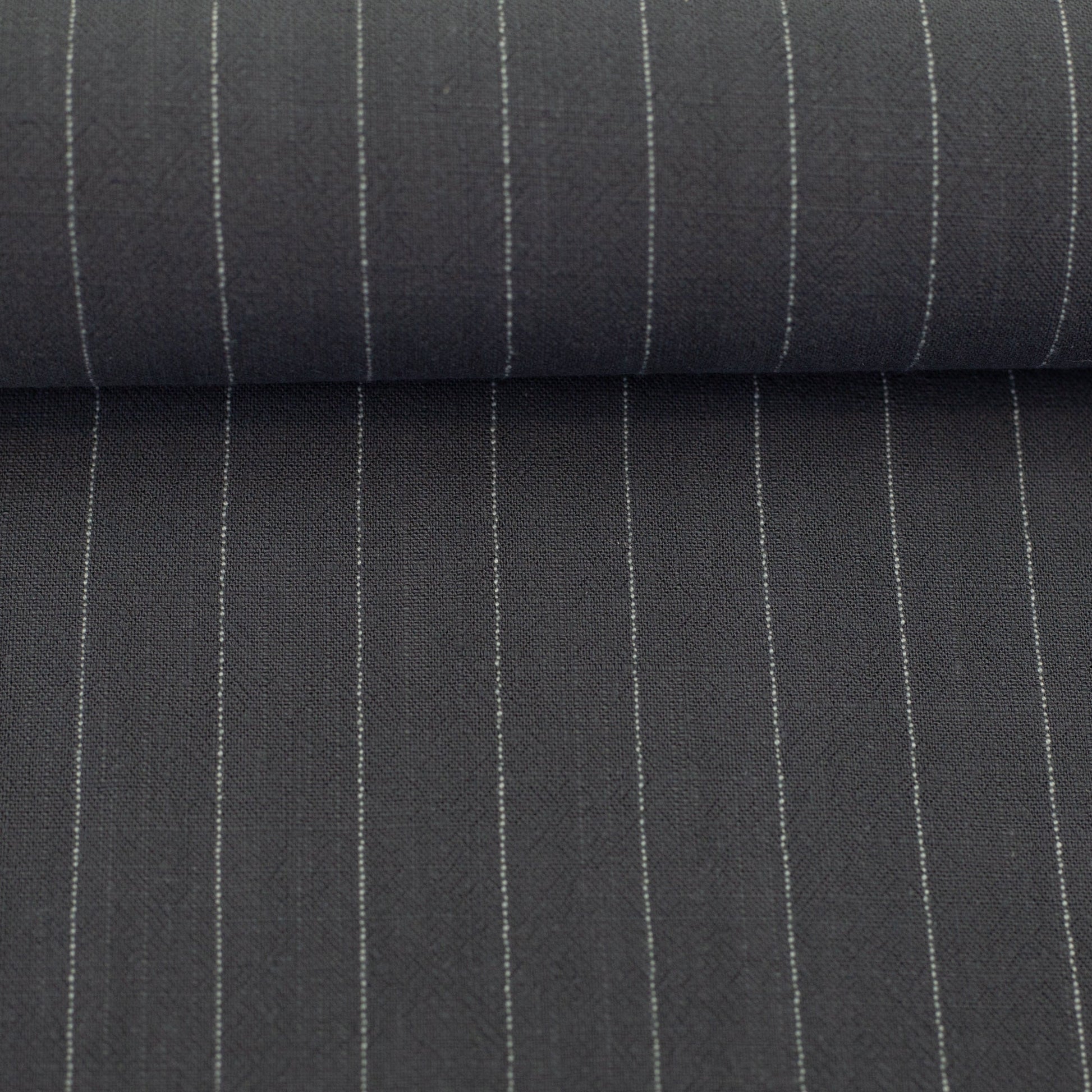 Lins ar viskozi - svītras uz tumši pelēka fona 200 g/m²