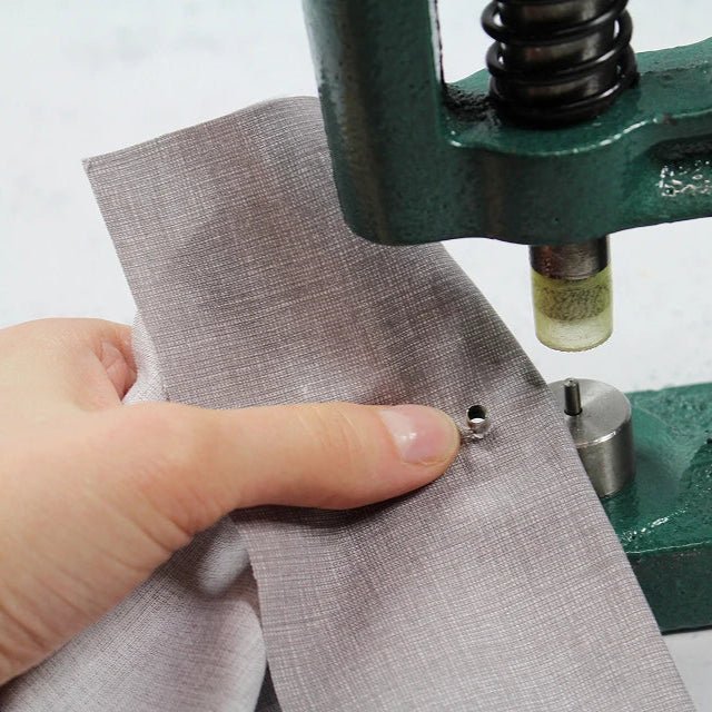 Metāla spiedpogas Ø15 mm (AM6) – O - SPRING, biezākiem audumiem|10 gb