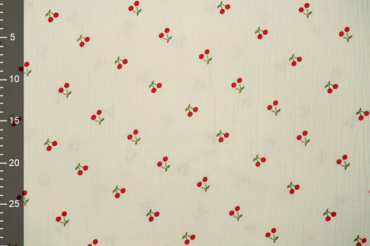 Muslīns - ķirši uz sviesta dzeltena fona 125 g/m²