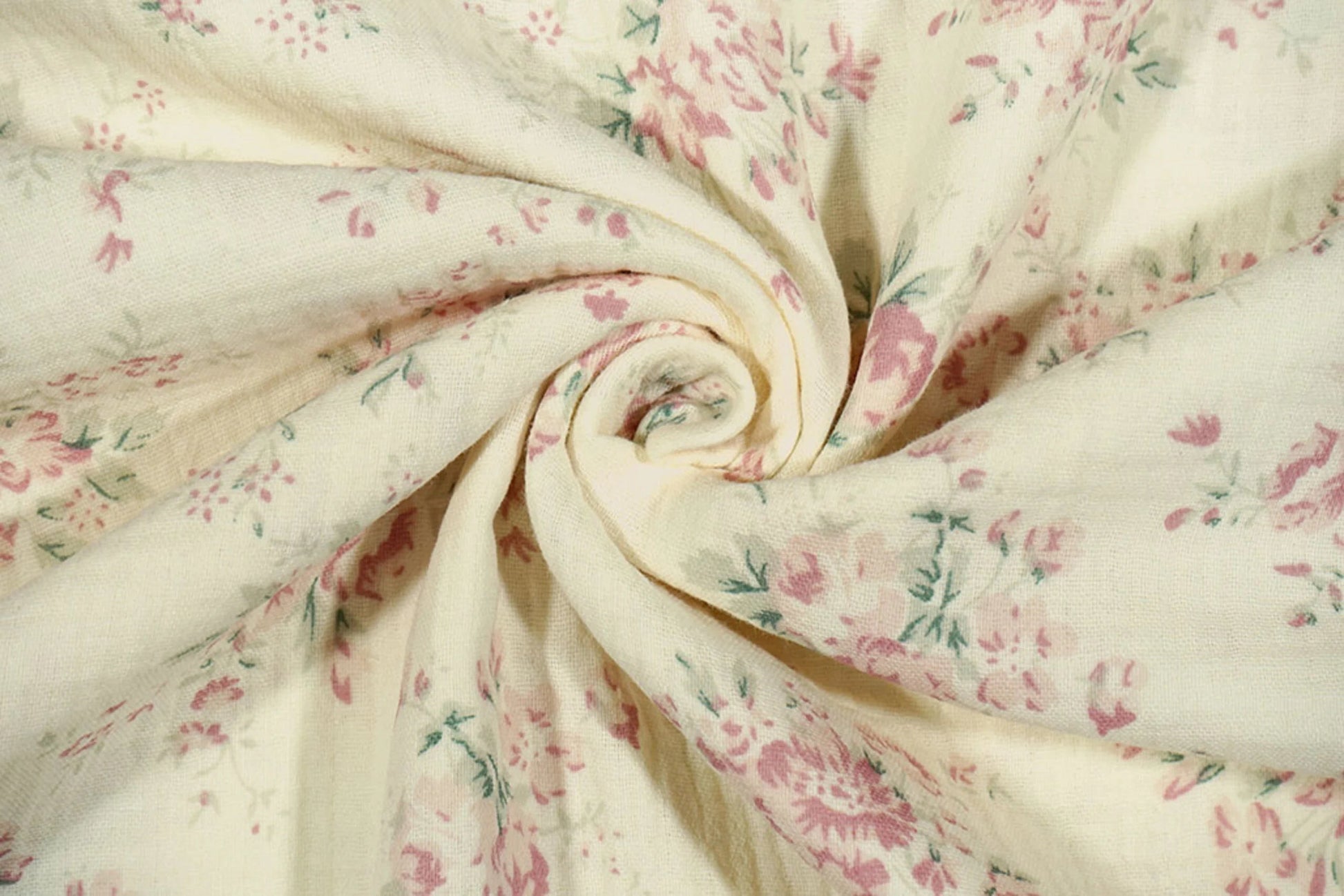 Muslīns - ziedi uz piena balta fona 140 g/m²