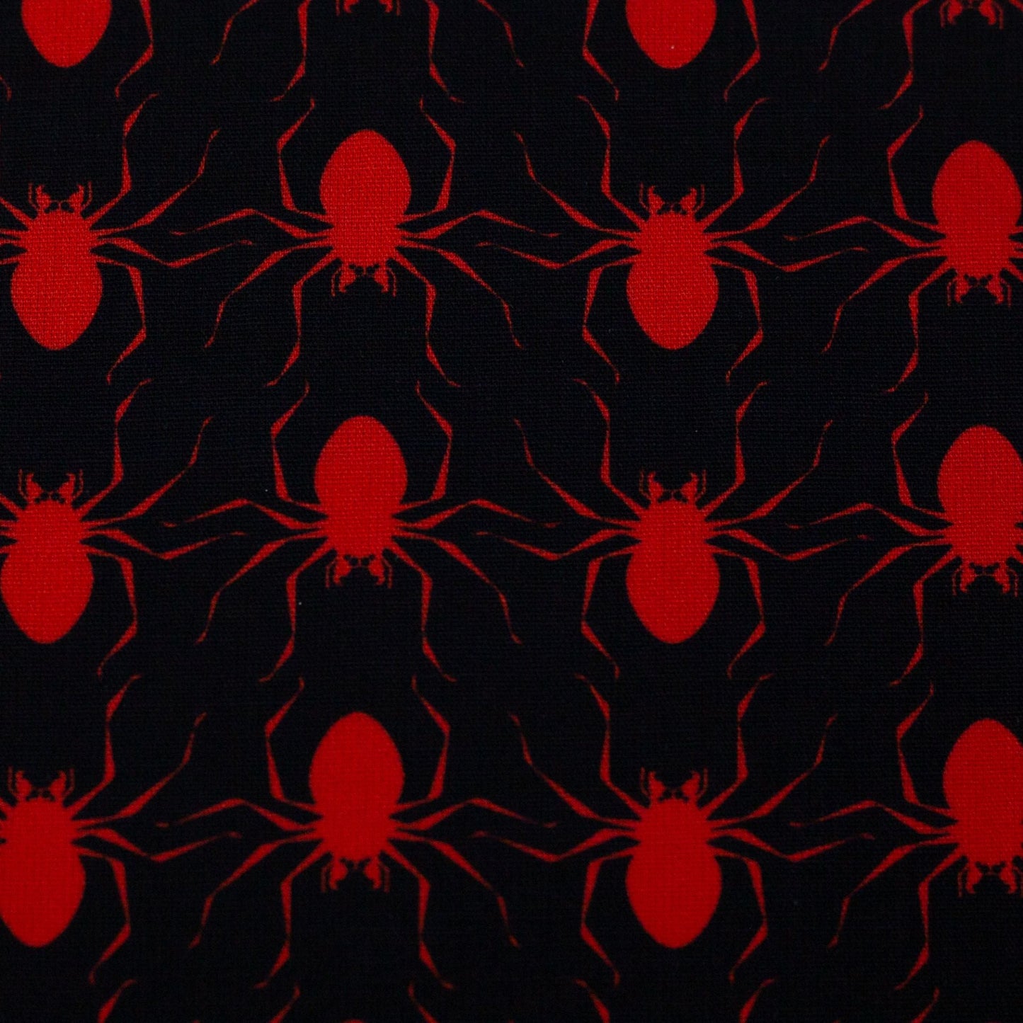 Premium 100% kokvilnas audums - sarkani zirnekļi 130 g/m²