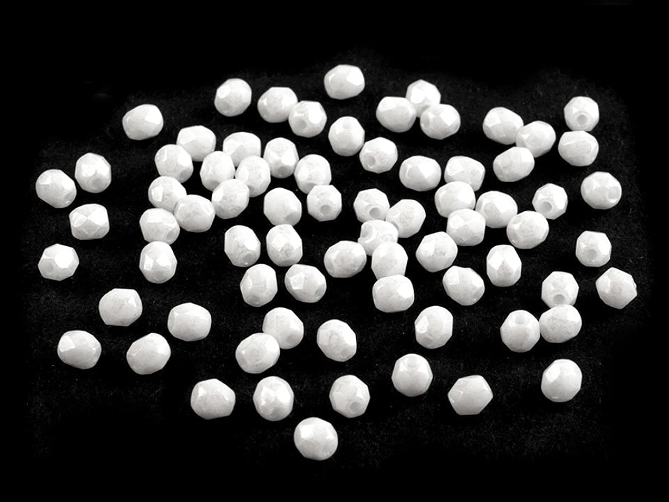 Slīpētas Čehu stikla pērlītes 3 mm - dažādas krāsas 5 g