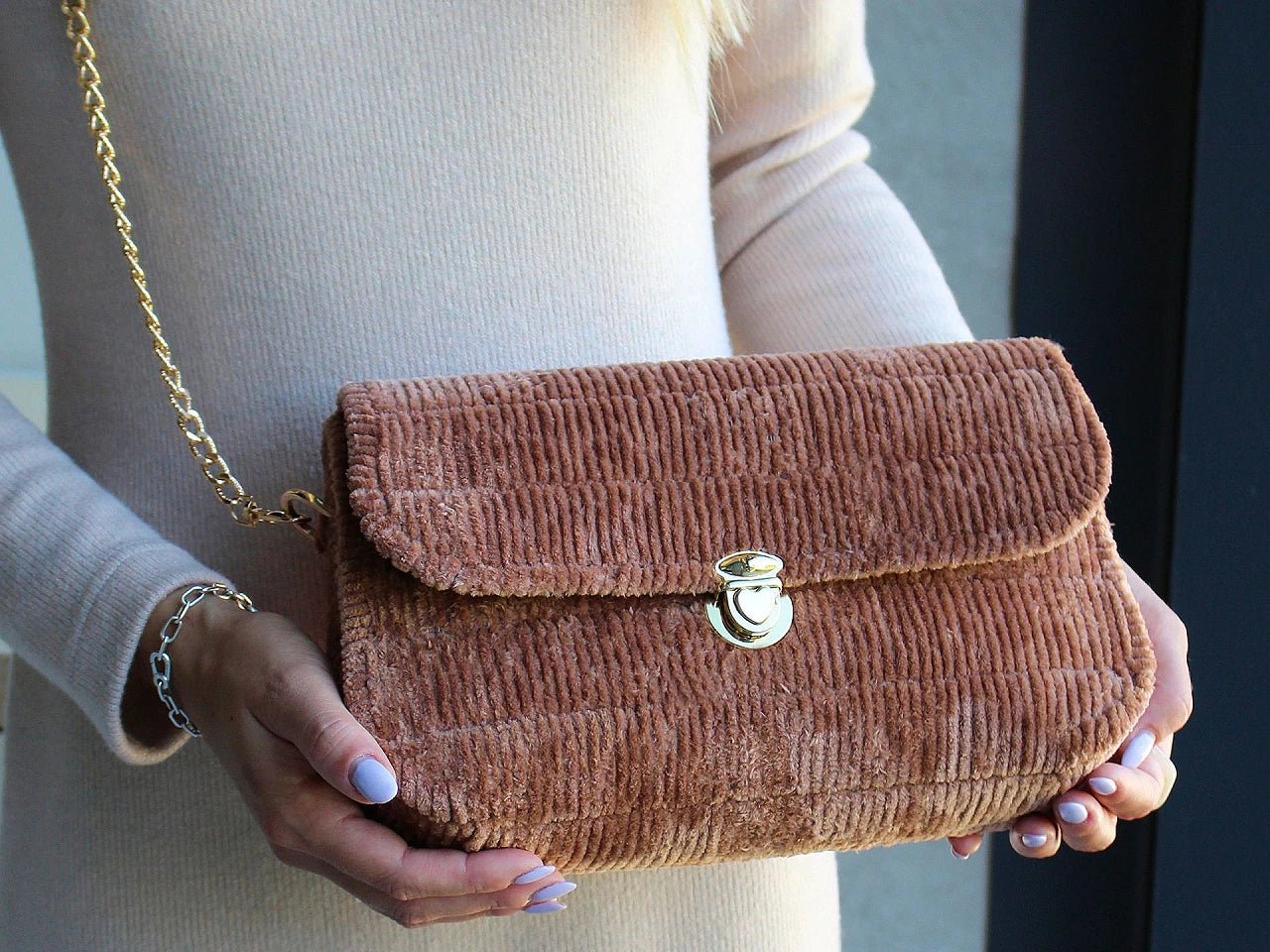 Somu ķēde ar karabīni, garums 120 cm | dažādu krāsu