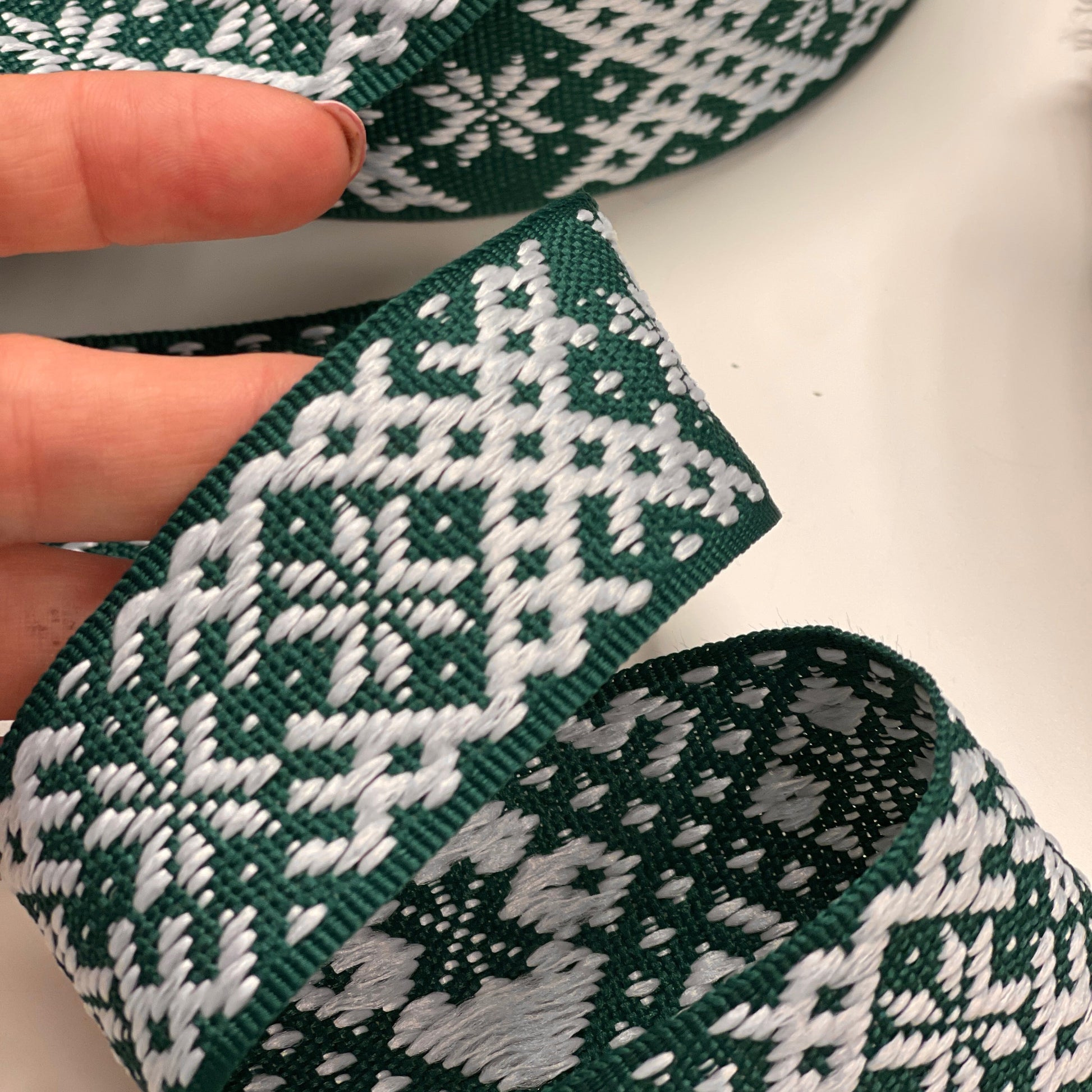 Tautiskā lente, josta 40mm - zaļa - LV