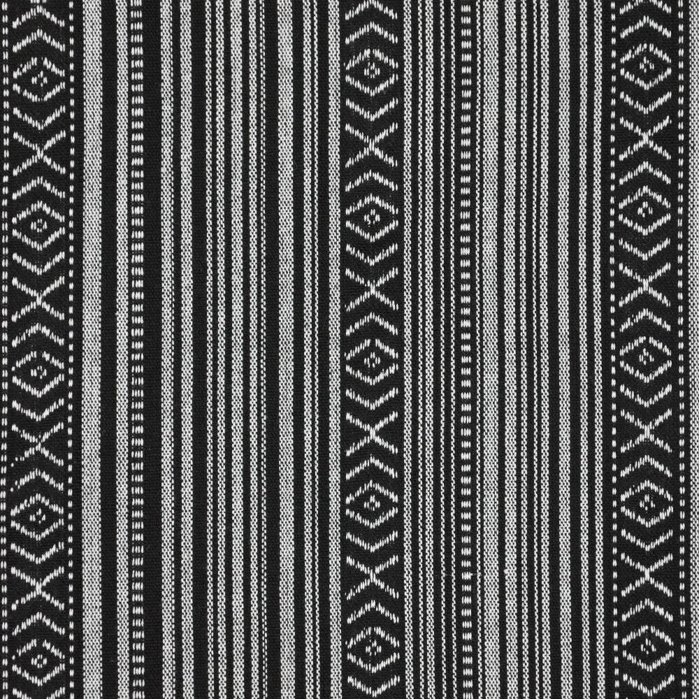 Tautiska raksta audums - melns ar pelēku 200 g/m²