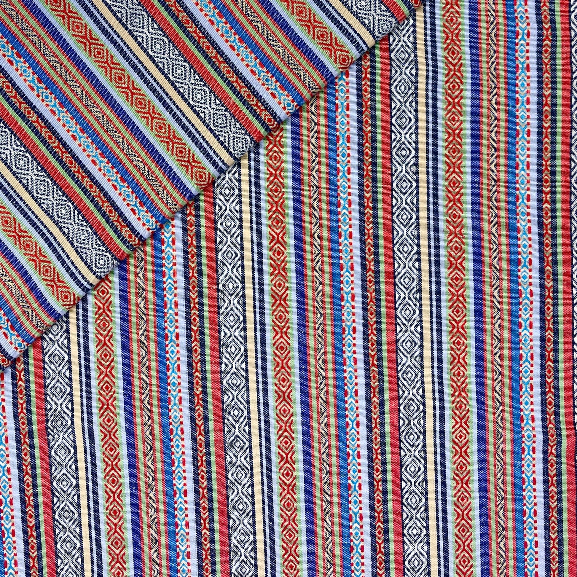 Tautiska raksta audums - zilie toņi 200 g/m²