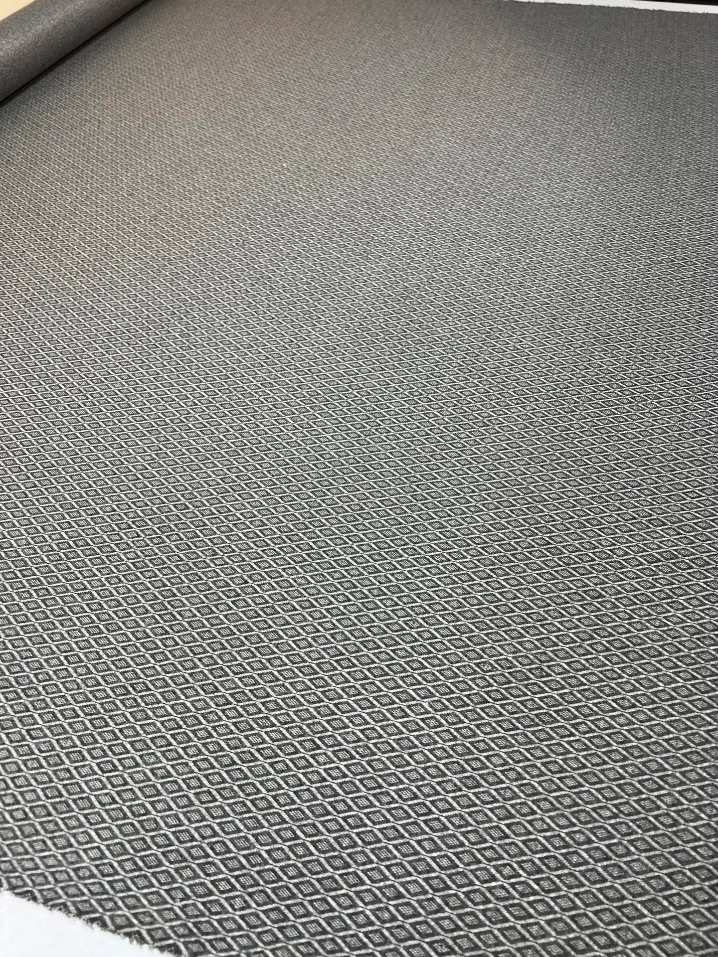 Vilnas žakards - ģeometrisks raksts 250 g/m²