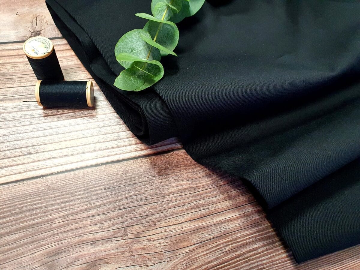 Platus 100 % medvilnės audinys vienspalvis