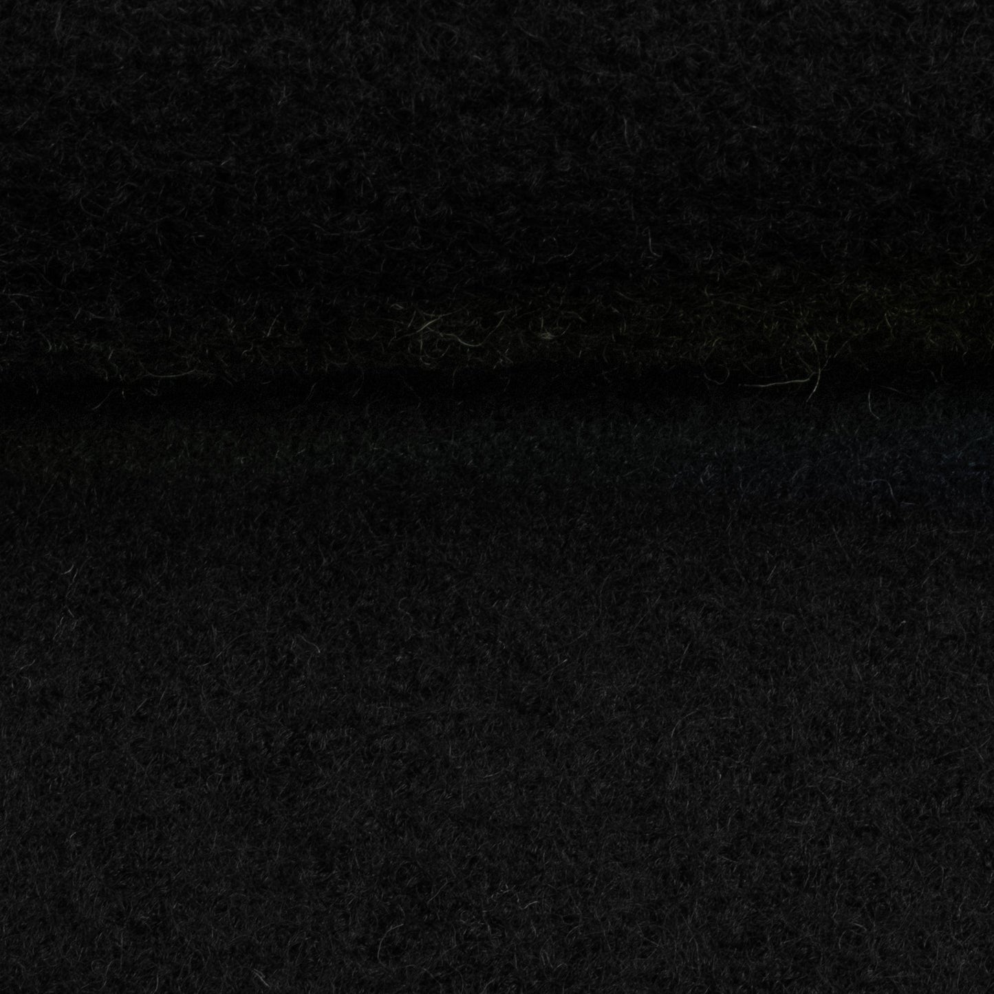100% Vilnas audums-melns 385 g/m²