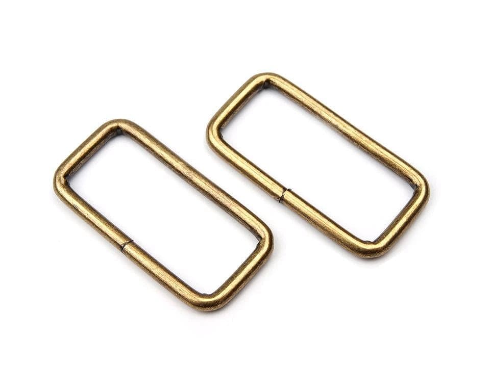 Taisnstūris metāla