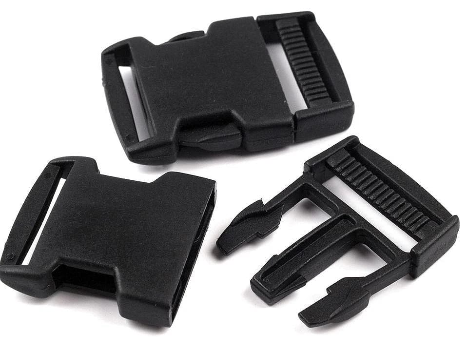 Plastmasas sprādzes-savienotāji