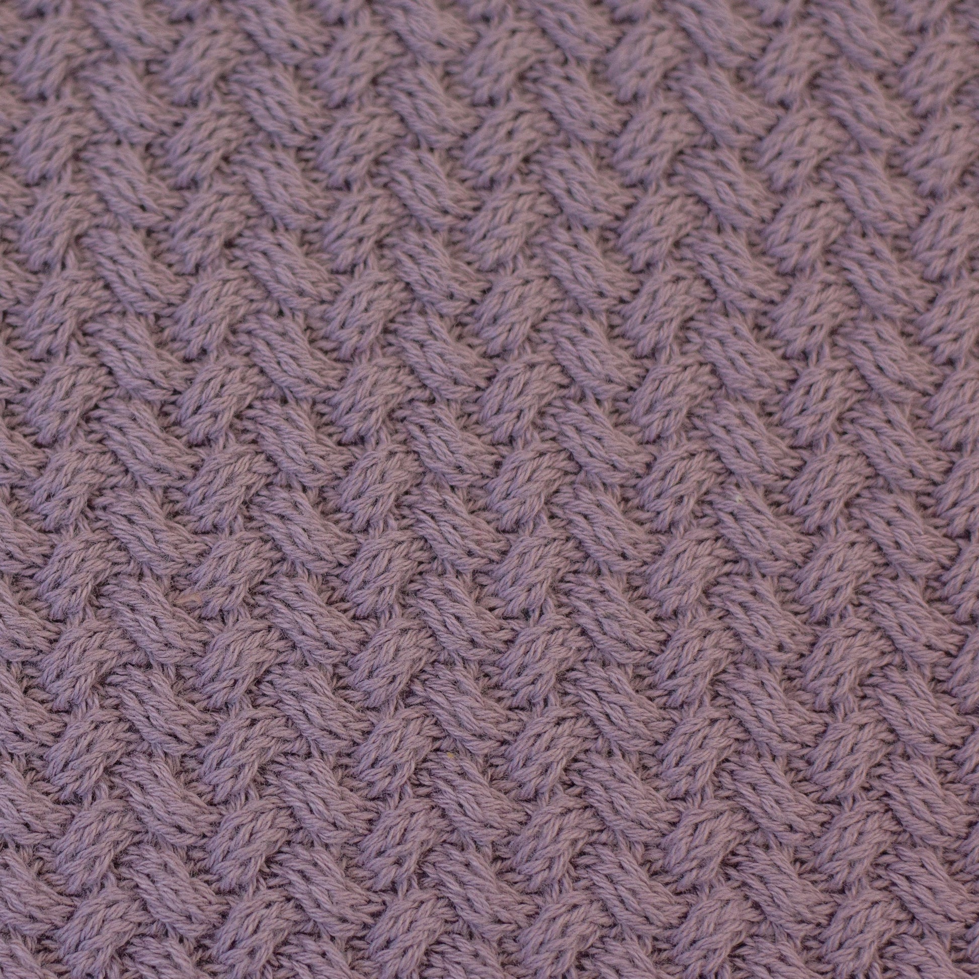 Attēls ar 100% kokvilnas adījums - dūmakaini lillā 525 g/m² – pieejams Šarlotes audumi