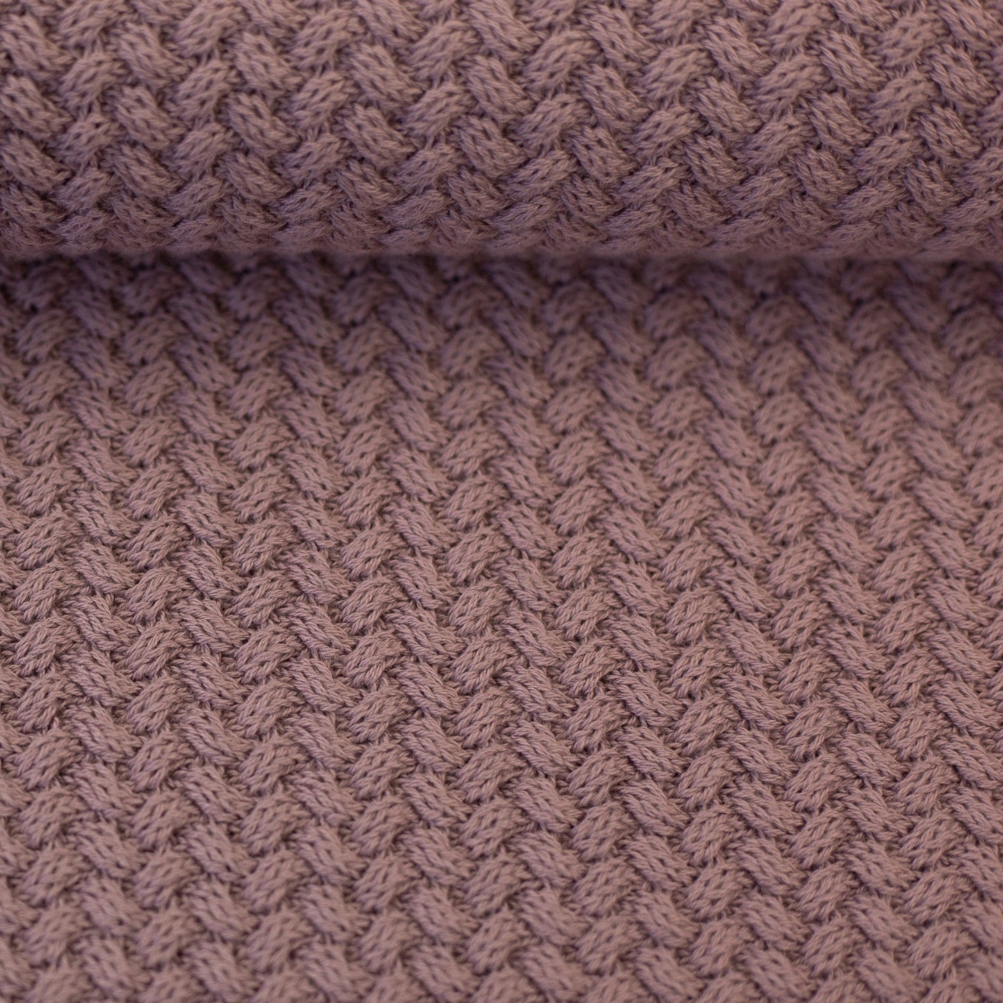 Attēls ar 100% kokvilnas adījums - rožu tonis 525 g/m² – pieejams Šarlotes audumi