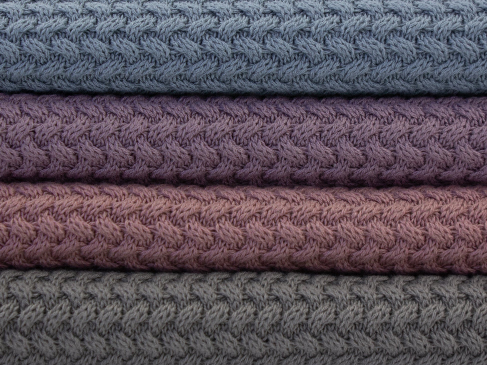 Attēls ar 100% kokvilnas adījums - zilipelēks 525 g/m² – pieejams Šarlotes audumi