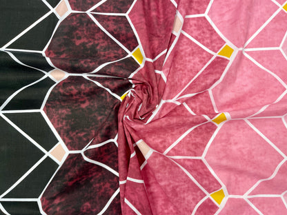 100% tissu en coton - motifs géométriques noirs et rosés 125 g/m²