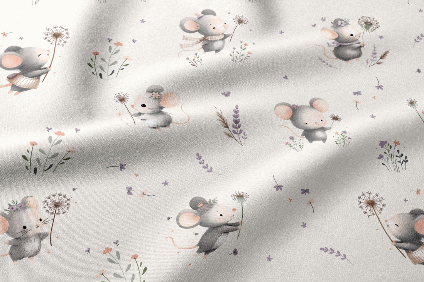 Attēls ar 100% Kokvilnas audums - pelīte ar lavandas zariņu 125 g/m² – pieejams Šarlotes audumi