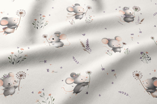 Attēls ar 100% Kokvilnas audums - pelīte ar lavandas zariņu 125 g/m² – pieejams Šarlotes audumi