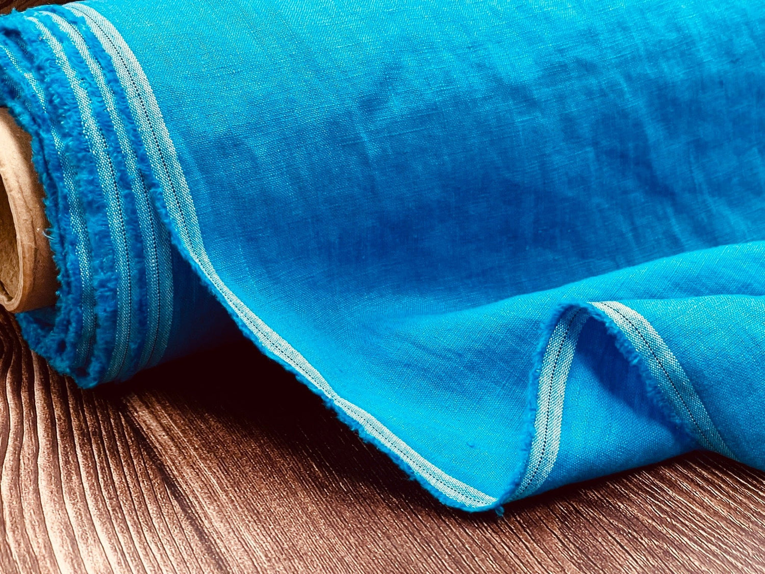 Išskalbtas ir suminkštintas 100 % linas – nuo 125 iki 185 g/m2