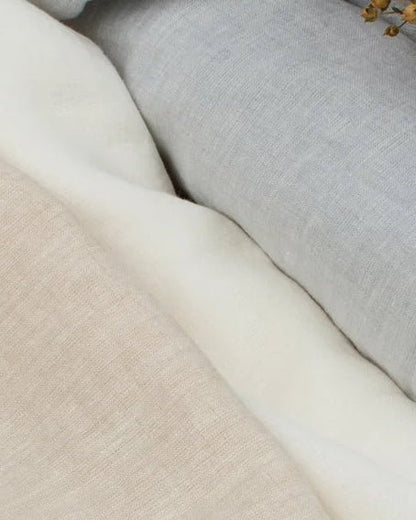 100% Mīkstināts lins - silti balts 205 g/m²