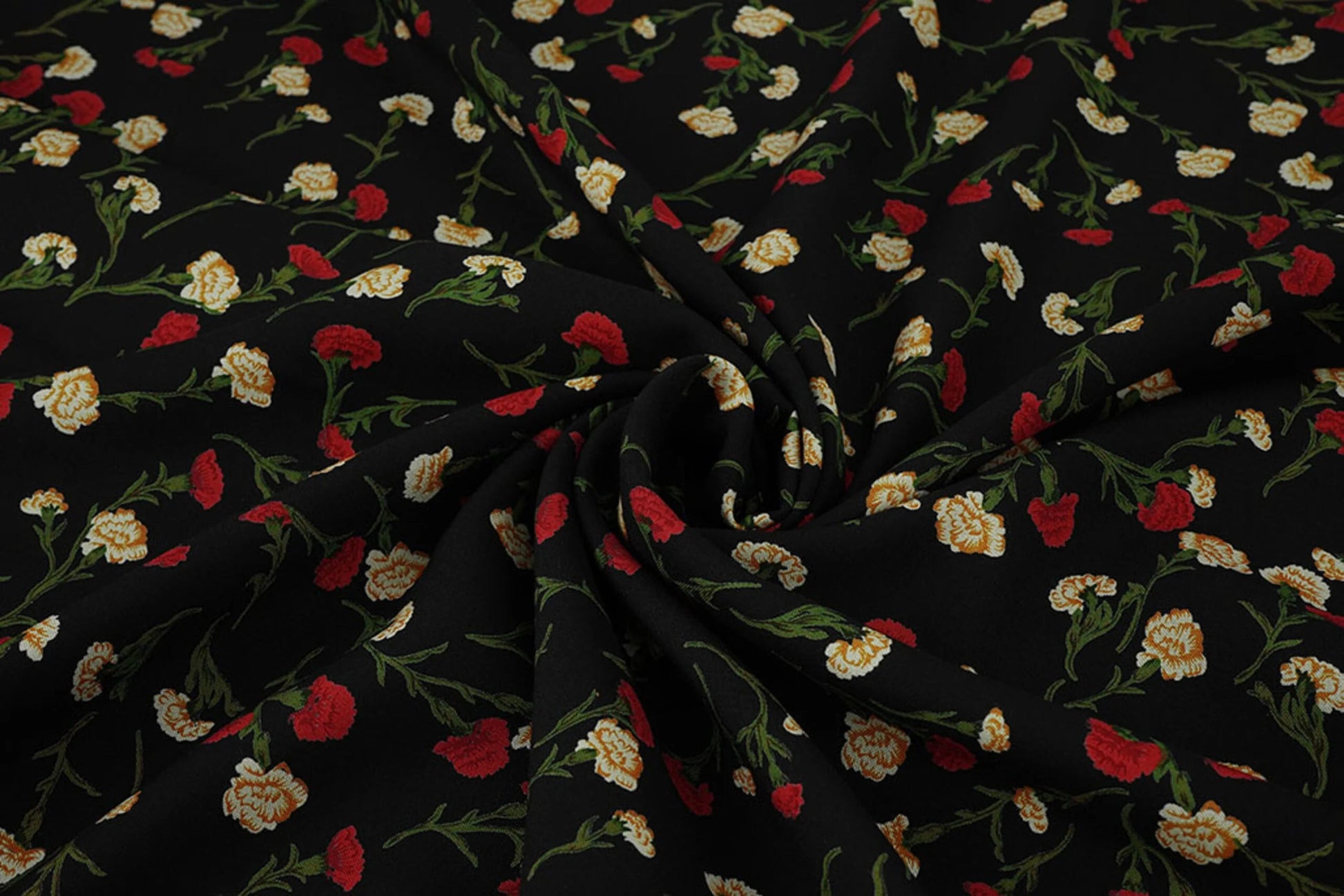 Attēls ar 100% Viskozes audums - smalki sarkani ziediņi 115 g/m² – pieejams Šarlotes audumi