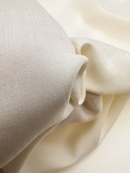 Italian 100% silk fabric in creamy white – 100 g/m²