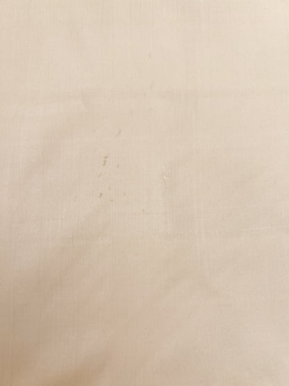 Italian 100% silk fabric in creamy white – 100 g/m²