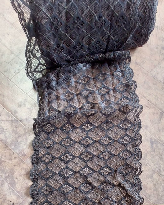 Elastīgā mežģīne 16 cm-šokolāde