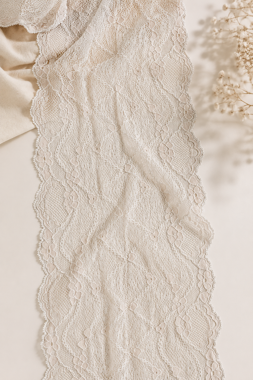 Elastīga mežģīne 14 cm- krēmīga