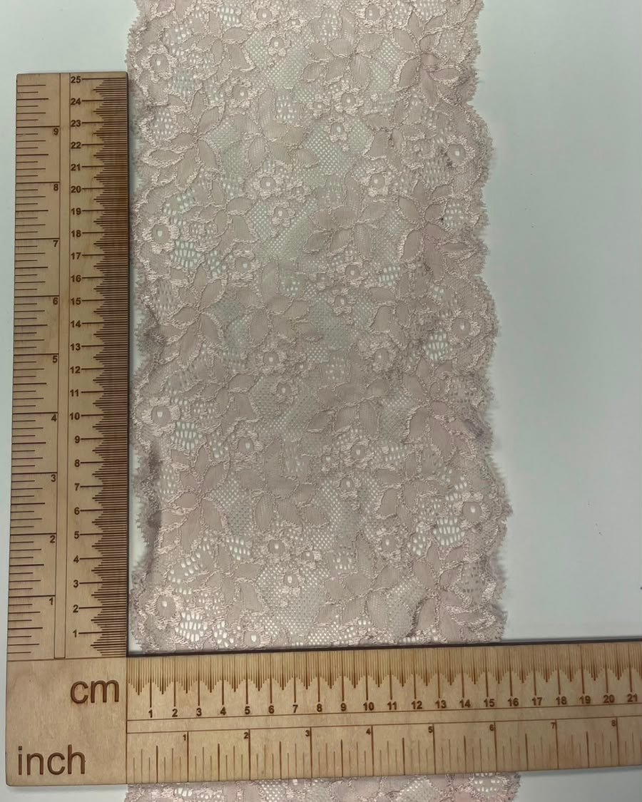 Elastīga mežģīne 16 cm-gaisīgi rozā