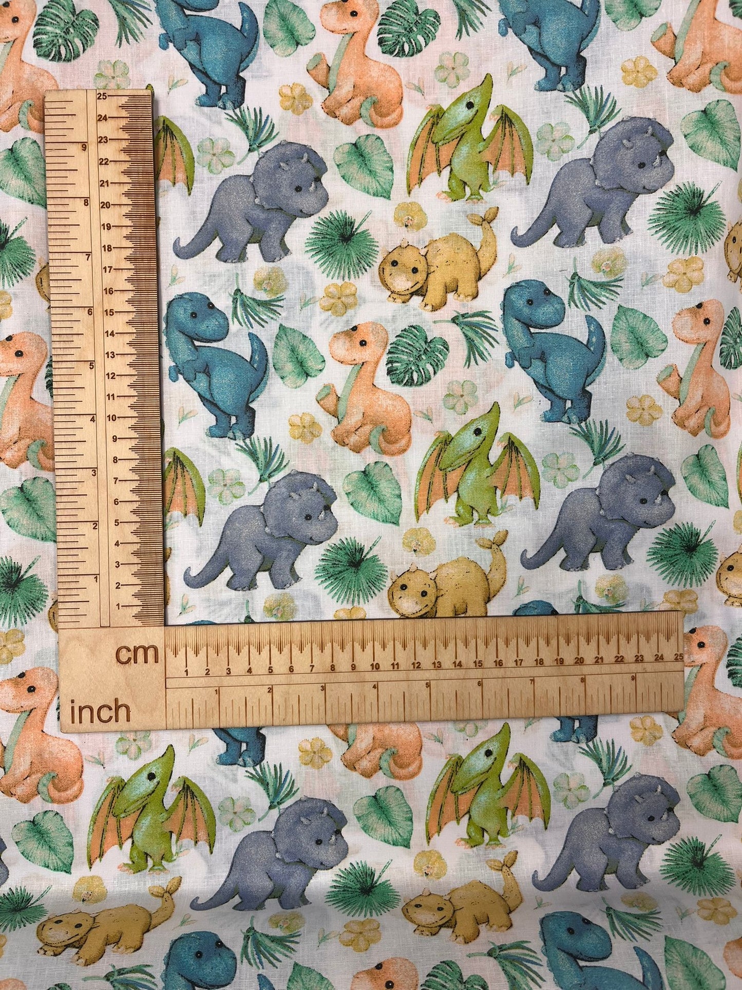 100% Kokvilnas audums-dino 125 g/m²